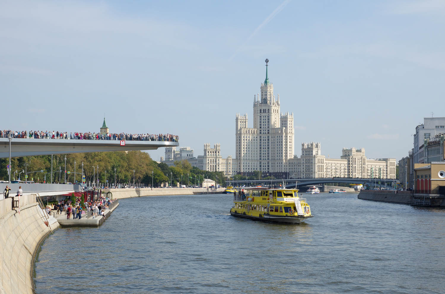 Прогулка по центру Москвы от Парка «Зарядье» (круговая)